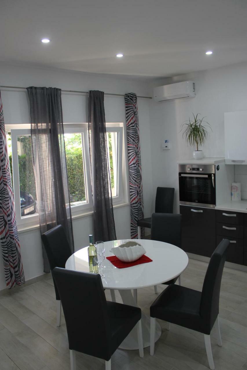 Omis Apartmani Mouse Dış mekan fotoğraf